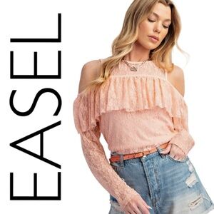πCOMING SOONπ EASEL NWT TOP PEACH CREAM
